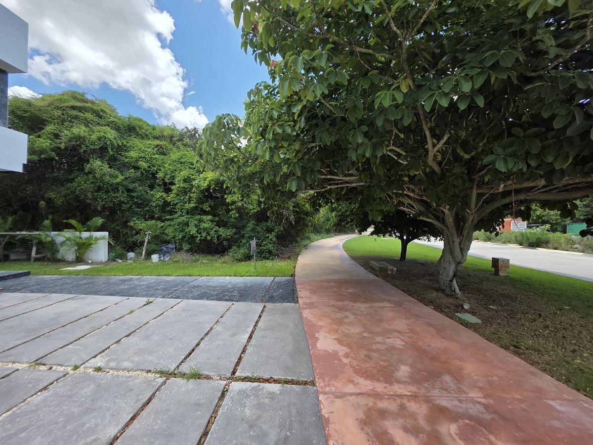 Casa de Lujo en Paseo Jaguar, Yucatán Country Club · 3