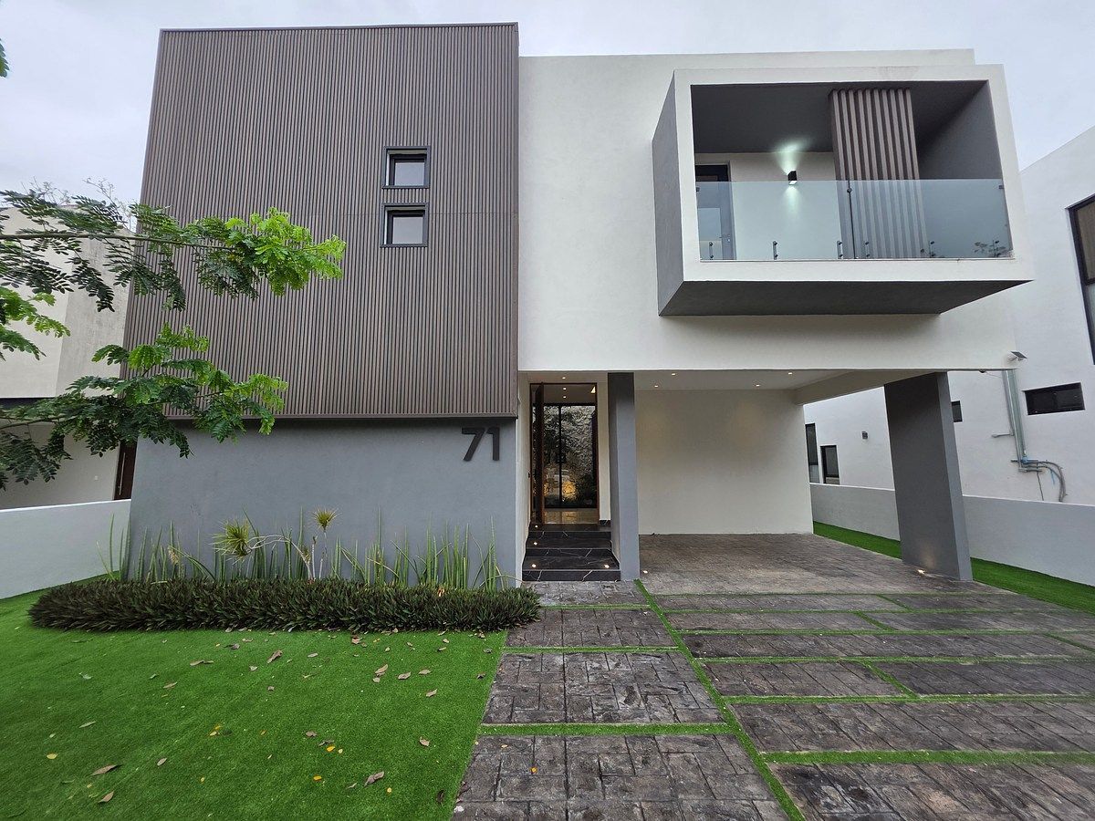 Casa de Lujo en Venta en Oasis, Yucatán Country Club · 3