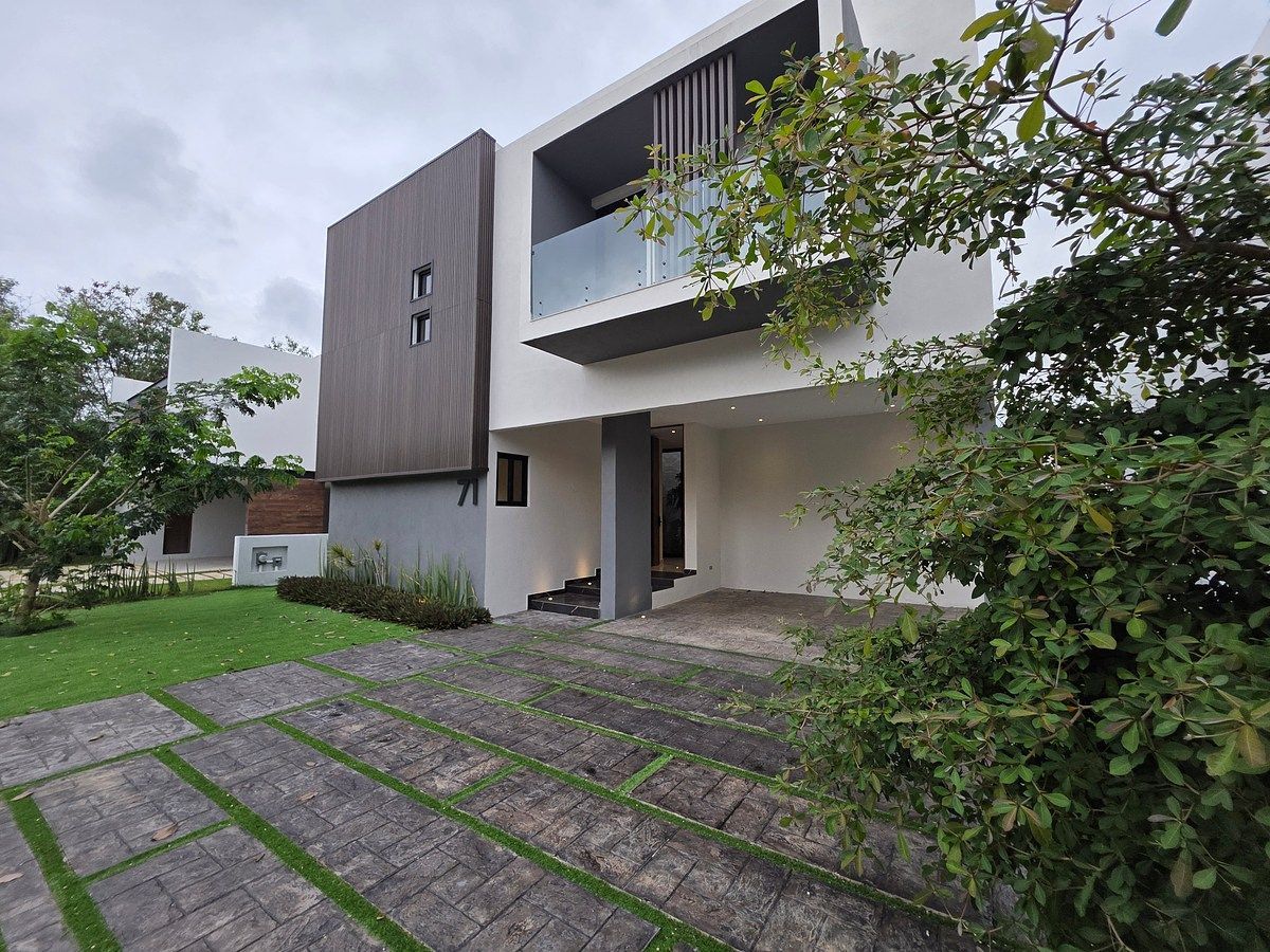 Casa de Lujo en Venta en Oasis, Yucatán Country Club · 4