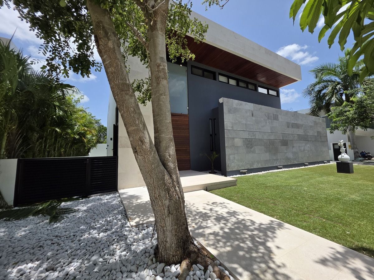 Casa de Lujo en Yucatán Country Club · 3