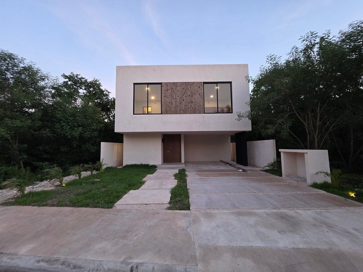 Casa en Venta en Provincia Club de Golf Mérida · 3