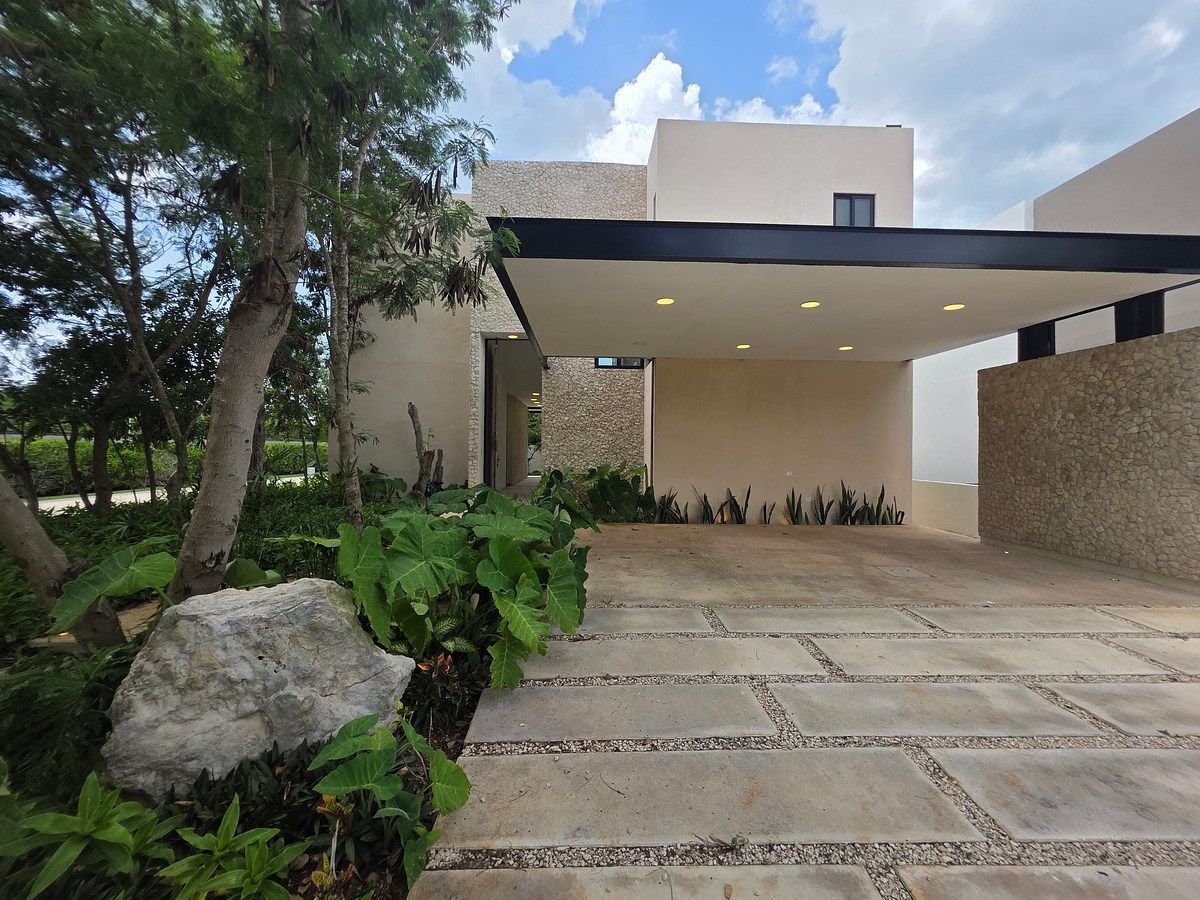 Casa Exclusiva en Venta · 3